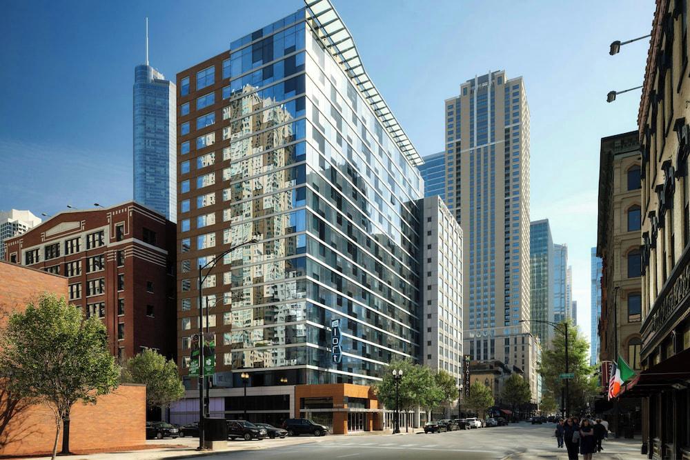 Aloft Chicago downtown north hotel package